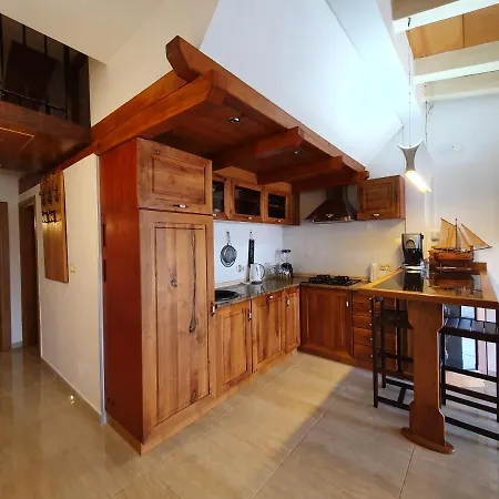 Apartment Sara A3 In The City Centre Few Meters From The Beach