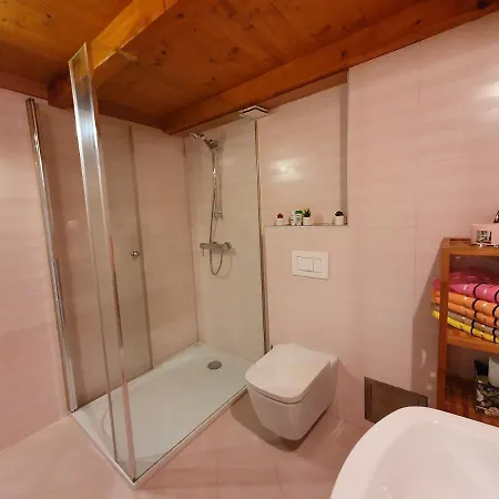 Sara A3 In The City Centre Few Meters From The Beach Novigrad (Istria)